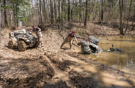 Khabarovsk , Russia - may 10, 2015 : Khabarovsk , Russia - may 10, 2015 : the ATV drowned in a large puddle Khabarovsk rally-2015のeditorial素材