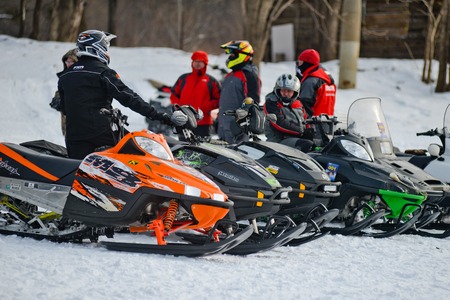 Khabarovsk, Russian - February 16, 2016 : snowmobiles in the competition winter sprint 2014のeditorial素材