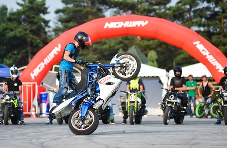 Khabarovsk Russia - July 11, 2015 : a  stunt rider on a sport bike ,on a stunt battle,  July 11, 2015 in Khabarovsk Russiaのeditorial素材