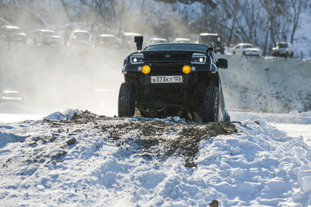Khabarovsk, Russia - January 30: off-road vehicles during the annual competitions in the jeep sprint on ice January 30, 2016 in Khabarovsk , Russia.のeditorial素材