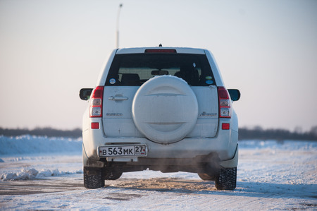 Khabarovsk, Russia - December 14, 2013: Suzuki Escudo stands in a snowy fieldのeditorial素材