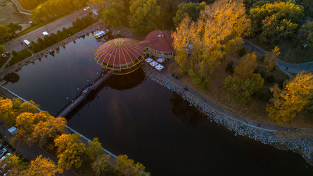 Khabarovsk Park in the city center. city ponds. autumn. the view from the top. taken by drone.の写真素材