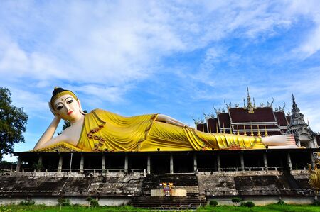 Image of lying Buddha at Wat Phatatsutonmongkonkiri , Phrae Thailandの写真素材