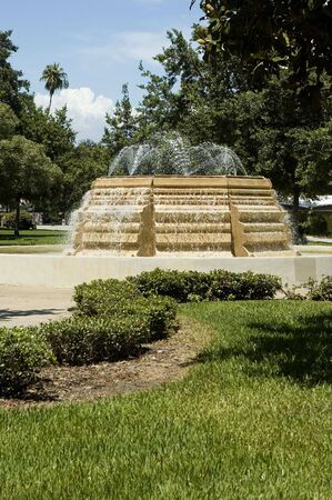 A fountain in a park in St. Petersburg, Florida.の写真素材