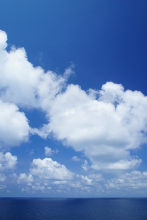 Blue Sky, Ocean and Small Production Platform  の写真素材