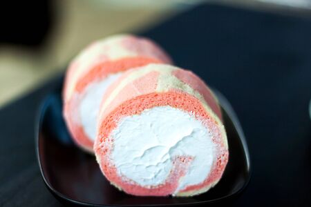 roll cake