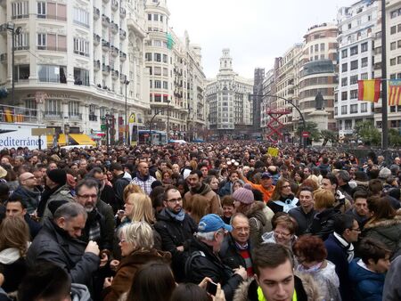 Massive crowd of people in FALLAS BONFIRE FESTIVAL OF SAN JOSÉ in Valencia, Spain 2015のeditorial素材