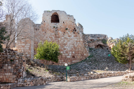 Remains of walls and buildings in the Yehiam fortress.Yehiam is situated next to the ruins of the Ottoman-era castle of Jiddin, built on top of the 13th-century Crusader castle of Judin.の写真素材