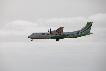 ARECIFE, SPAIN - APRIL, 15 2017: ATR 72 of Binter landing at Lanzarote Airportのeditorial素材