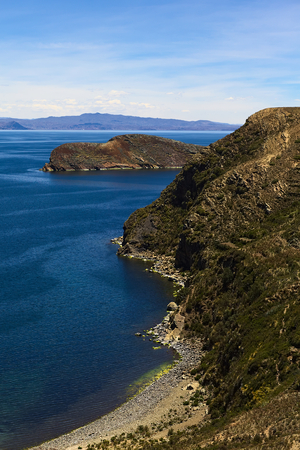 Shoreline of the popular tourist destination Isla del Sol Island of te Sun in Lake Titicaca Boliviaの写真素材