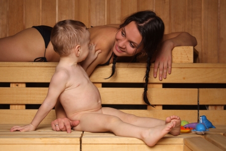 Mum with the small son are heated in a sauna
の写真素材
