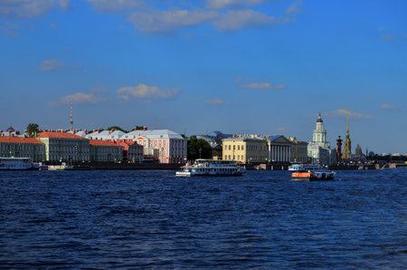 Water walk along the Neva River past the main attractions of Russia St. Petersburg 19.08.2020のeditorial素材