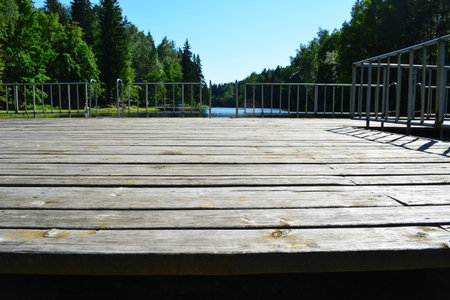 pontoon