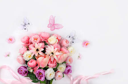 Spring or summer flower composition, still life, banner, minimal holiday concept. Greeting card for mother's day, women's day, valentine's day, happy birthday, wedding, selective focus, gift for loved ones,の写真素材