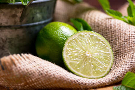 sliced fresh lime, citrus macro shotの写真素材