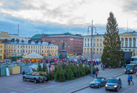 Christmas market at the Senate Square in Helsinki, Finlandのeditorial素材