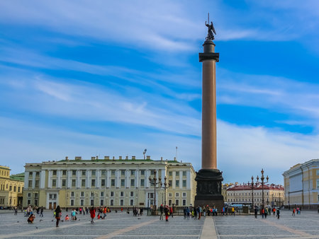 Saint Petersburg, Russia - October 03, 2015: Alexander Column in the center of Palace Square in front of Winter Palace - Hermitageのeditorial素材