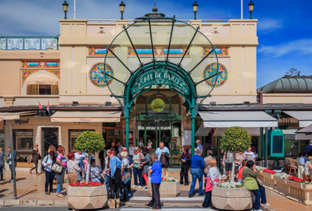 Monte Carlo, Monaco - April 20, 2016: Ornate facade of the Cafe de Paris, famous elegant art nouveau brasserie at the Grand Casinoのeditorial素材