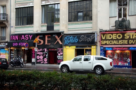 Pigalle, Montmartre  Red light district in Paris, Franceのeditorial素材