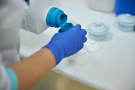 Liquid for disinfection equipments in medical clinic