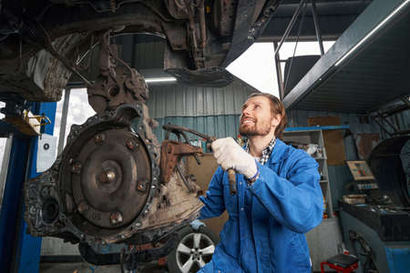 Diagnostics of condition of machine parts in service center