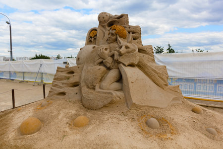 KOLOMENSKOYE,MOSCOW,RUSSIA-AUGUST 2, 2015:"Masterpieces of world literature". The exhibition of sand sculptures."The Little Prince" by Antoine de Saint-Exupery, author Irina Taflevskaya, Ukraineのeditorial素材