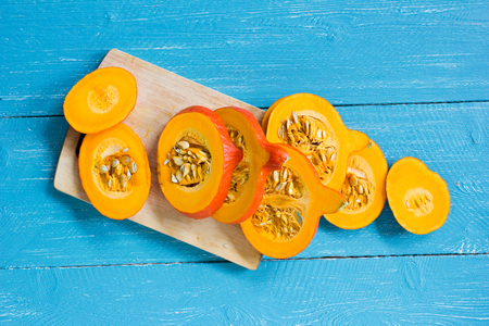 sliced ??pumpkin on kitchen deskの写真素材