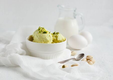 pistachio ice cream homemadeの写真素材