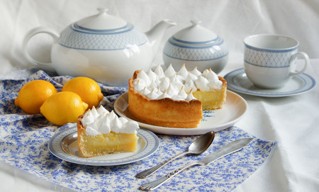 lemon tart with merengueの写真素材