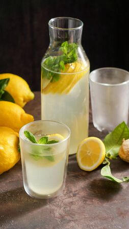 fresh home made lemon lemonade with mintの写真素材