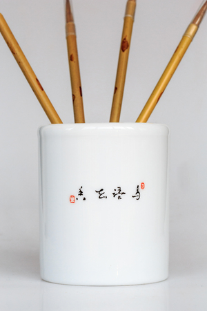 ceramic brush containerのeditorial素材