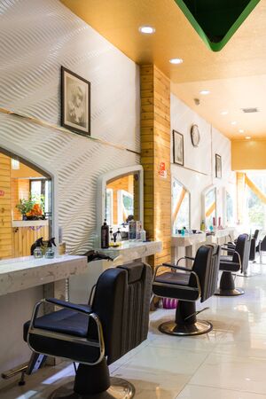 Salonのeditorial素材