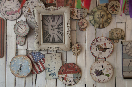 RATCHABURI THAILAND- FEB 19:An unidentified shop is decorates the interior of the shop with many clocks on February 19,2017 at Suanphung in Ratchaburi Thailand.のeditorial素材