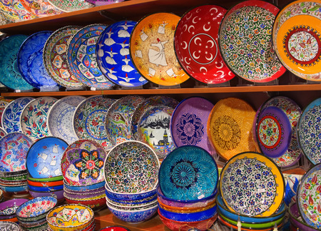 Traditional Turkish ceramics on the Grand Bazaarの写真素材