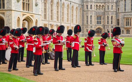 WINDSOR - APRIL 16: Unidentified men members of the royal guard during change ceremony on April 16, 2016 in Windsor, United Kingdom.のeditorial素材