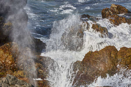 ocean waves icelandの写真素材