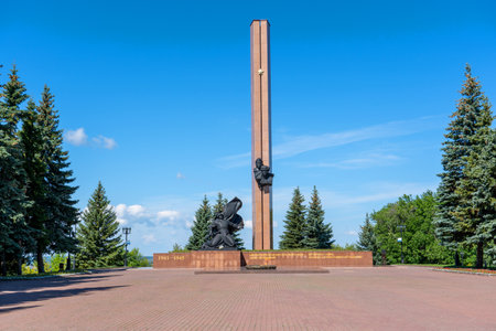 UFA, RUSSIA - AUG 12, 2020: Monument of Great Patriotic War heroes in the Victory park.のeditorial素材