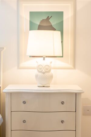 an owl side lamp design for room decoration
