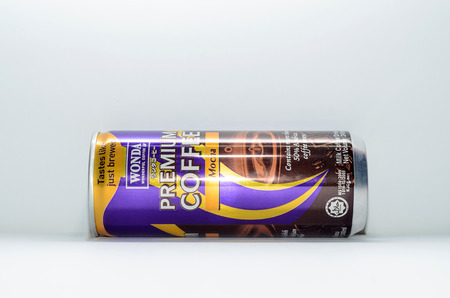 KUALA LUMPUR, MALAYSIA - OCT 18, 2015: Wonda Coffee, manufactured and distributed by Permanis Sdn Bhd which is a subsidiary of Asahi Group, Japan.のeditorial素材