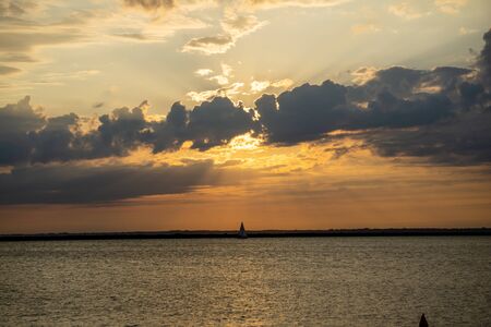 Sunset over lake erieの写真素材