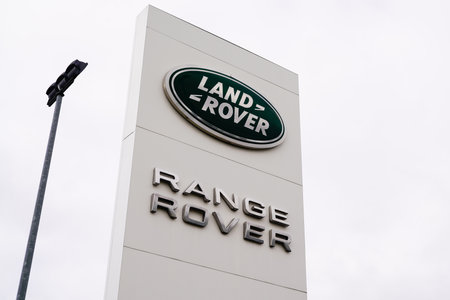 Bordeaux , Aquitaine / France - 10 02 2019 : sign Land Rover Range Rover logo store dealershipのeditorial素材