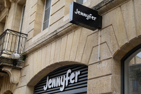 Bordeaux , Aquitaine / France - 10 28 2019 : jennyfer store logo sign popular french girl fashion teen shopのeditorial素材