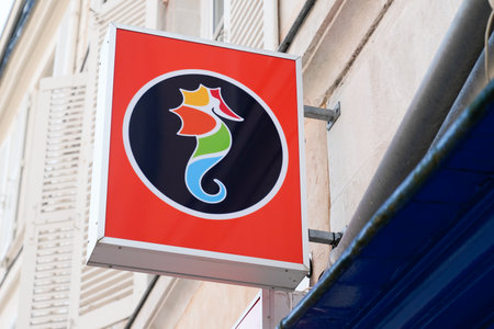 Bordeaux , Aquitaine / France - 01 15 2020 : selectour logo shop travel agencies network sign office storeのeditorial素材