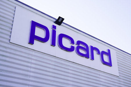 Bordeaux , Aquitaine / France - 01 15 2020 : Picard logo sign store food company specialized manufacture distribution frozen productsのeditorial素材