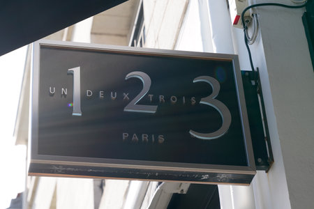 Bordeaux , Aquitaine / France - 02 15 2020 : 123 paris un deux trois clothing fashion shop women sign logo storeのeditorial素材