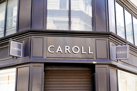 Bordeaux , Aquitaine / France - 05 05 2020 : caroll shop sign and logo on women storeのeditorial素材