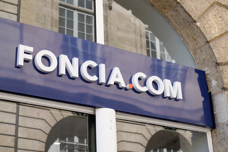 Bordeaux , Aquitaine / France - 06 01 2020 : foncia.com logo sign on store building of real estate agencyのeditorial素材