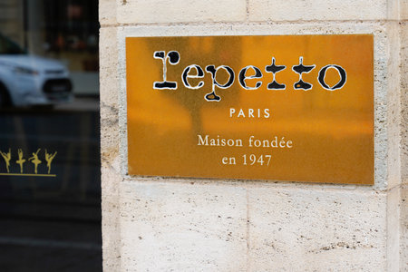 Bordeaux , Aquitaine / France - 06 14 2020 : Repetto golden logo sign for store of perfume dance and fashion brand shop from parisのeditorial素材