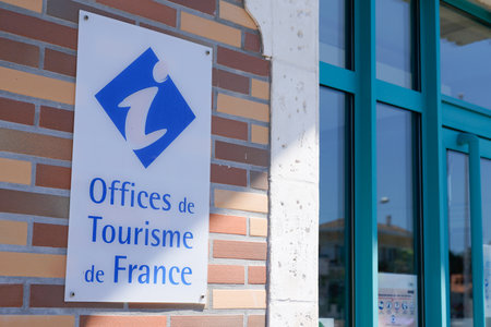 Bordeaux , Aquitaine / France - 06 20 2020 : office de tourisme logo of French tourism office sign in Franceのeditorial素材
