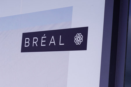 Bordeaux , Aquitaine / France - 07 02 2020 : BrÃ©al logo sign shop of retailer store clothing Breal fashion for womenのeditorial素材